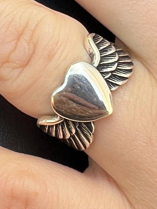 HarlemBling Irish Claddagh Friendship and Love 925 Sterling Silver Ring Heart W Feathers