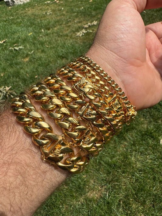 HarlemBling Miami Cuban Link Chain Bracelet - 18k Yellow Gold Plated Stainless Steel - 6"-10" - 6mm-18mm