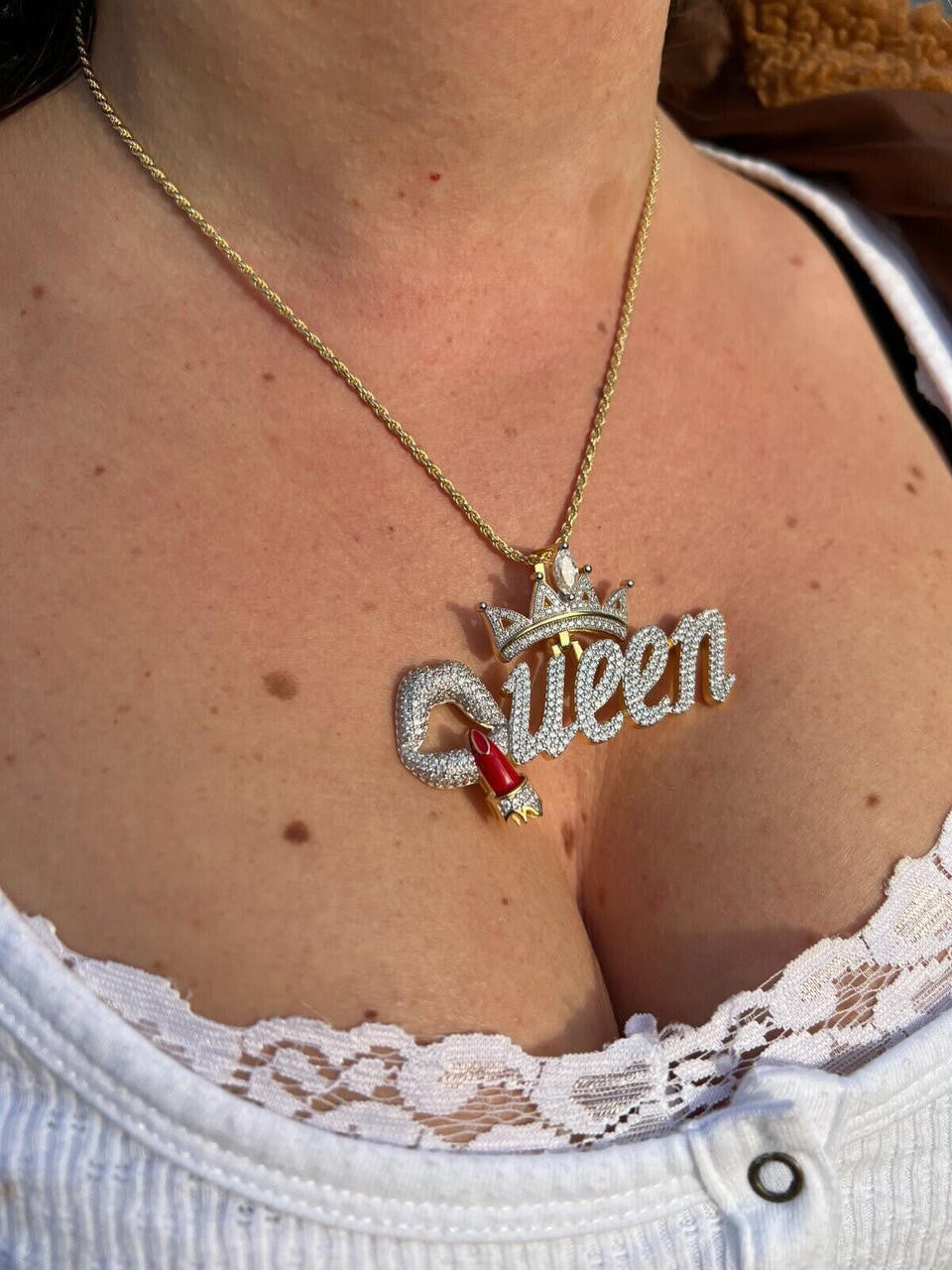 HarlemBling MOISSANITE 925 Silver/Gold/Rose Iced Queen W. Crown & Lipstick Pendant Necklace