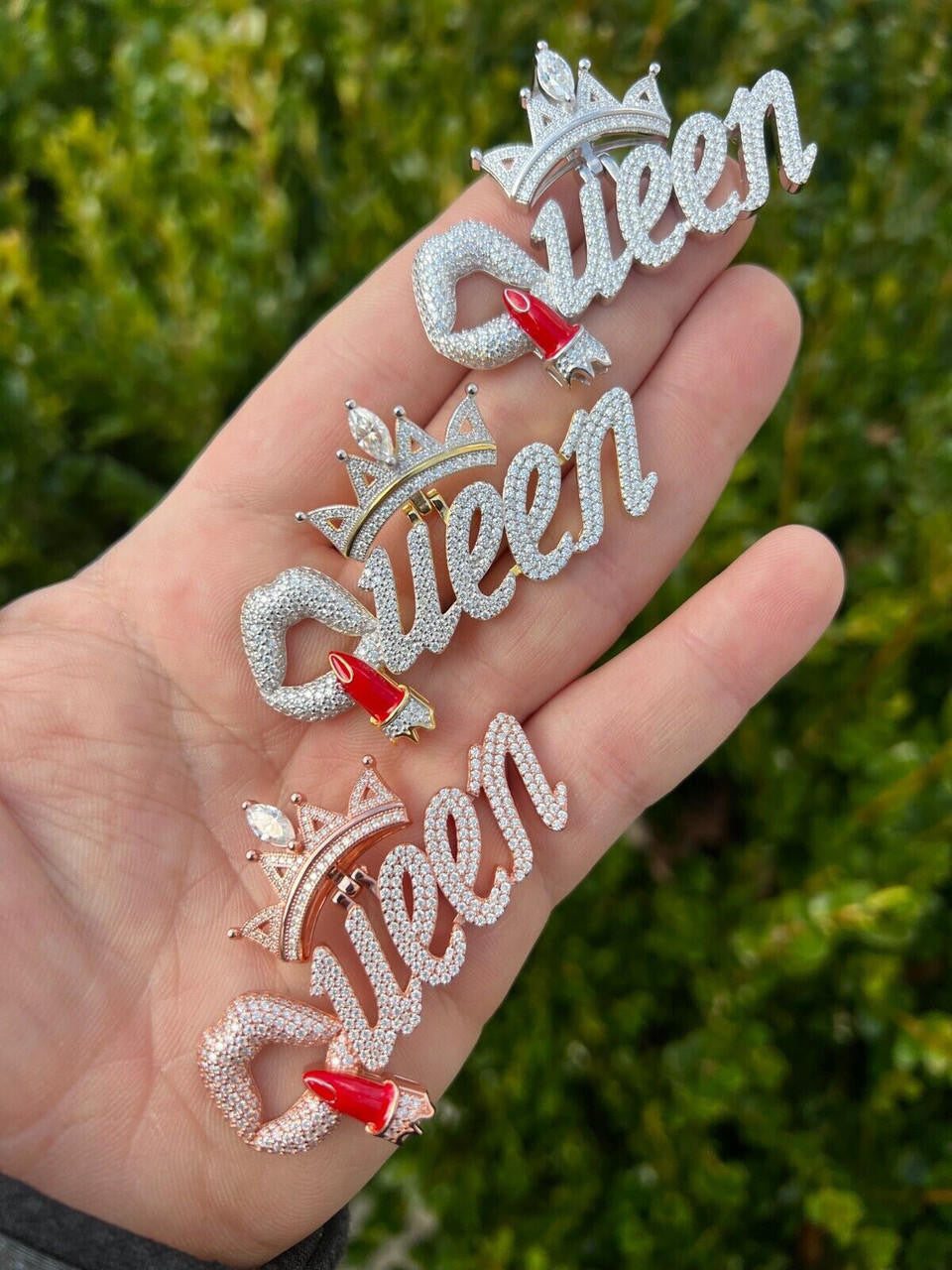 HarlemBling MOISSANITE 925 Silver/Gold/Rose Iced Queen W. Crown & Lipstick Pendant Necklace