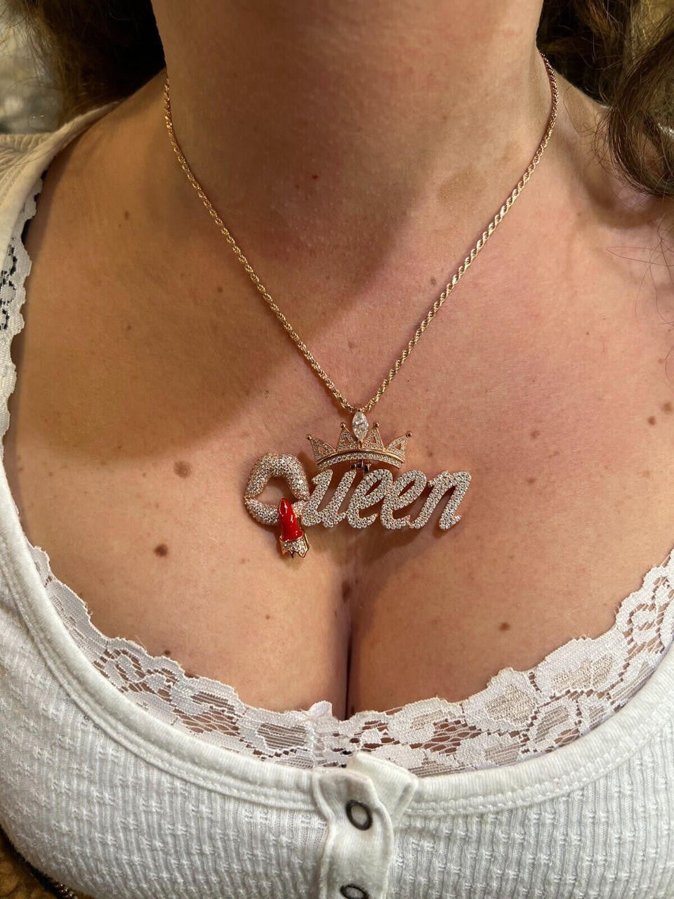 HarlemBling MOISSANITE 925 Silver/Gold/Rose Iced Queen W. Crown & Lipstick Pendant Necklace