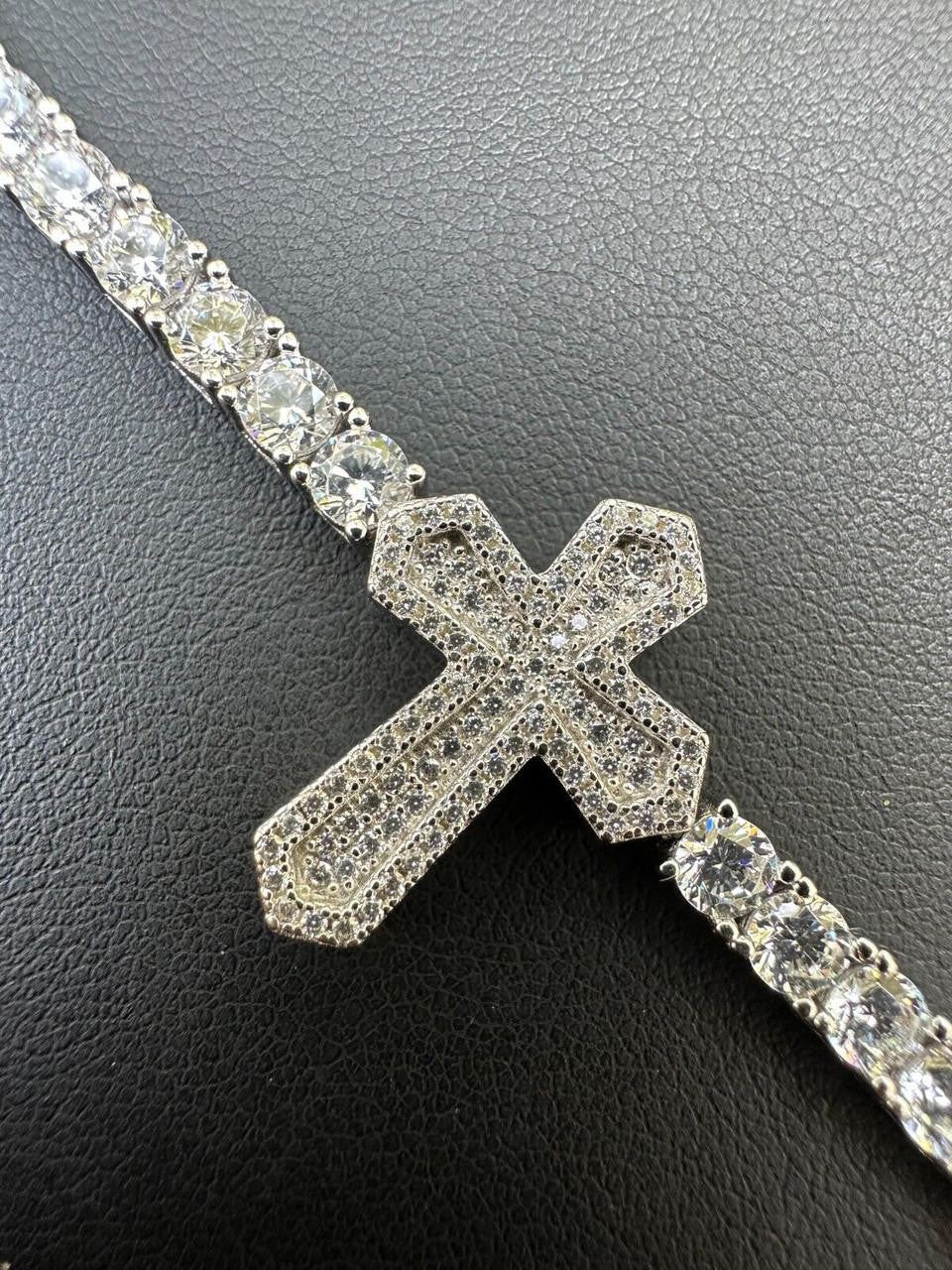 HarlemBling Moissanite Iced Cross Shape Tennis Bracelet Mens Ladies Hip Hop Real 925 Silver