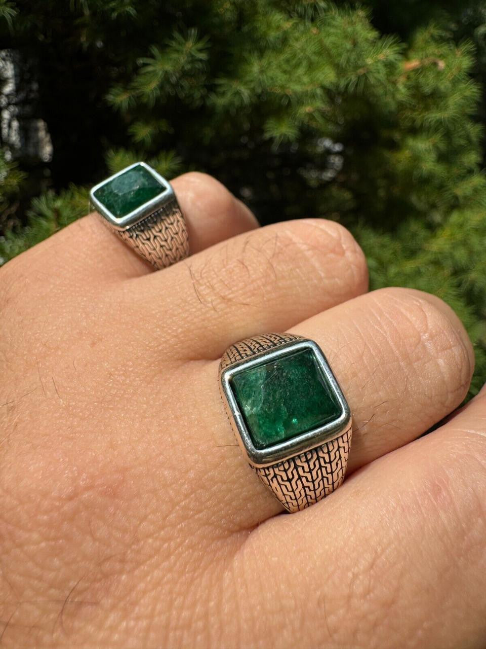 HarlemBling NYC Natural Green Eye Ring - 925 Silver Oxidized - Genuine Green Emerald Stone