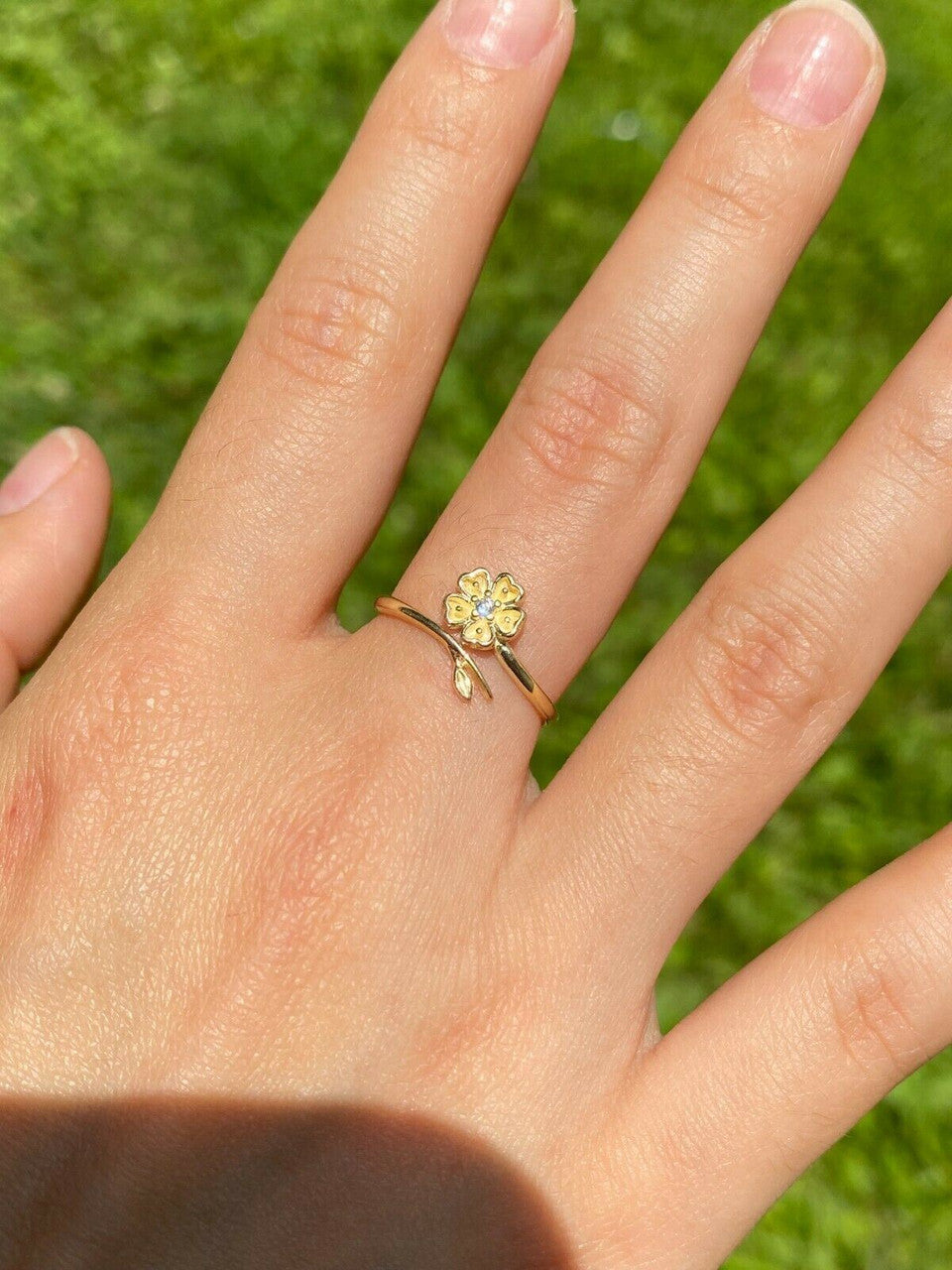 HarlemBling Open Flower Rose Ring Diamond 925 Sterling Silver Or Yellow Rose Gold Finish