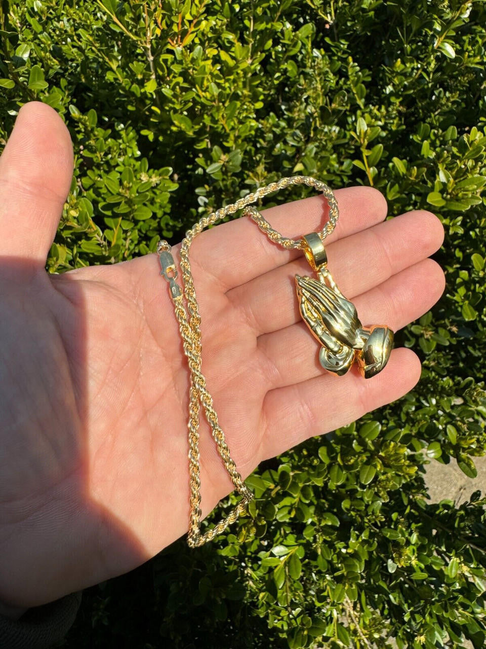 HarlemBling Praying Hands Religious Pendant Plain 14k Gold Over 925 Sterling Silver Necklace