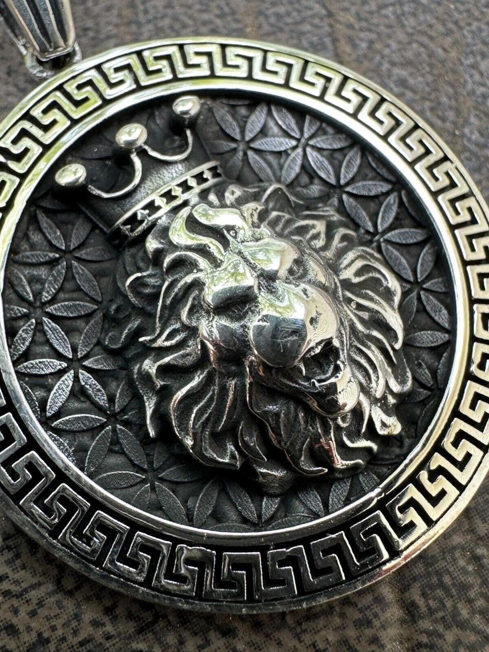 HarlemBling Real 925 Silver / 14k Gold Plated Lion King Of Jungle Medallion Pendant Necklace