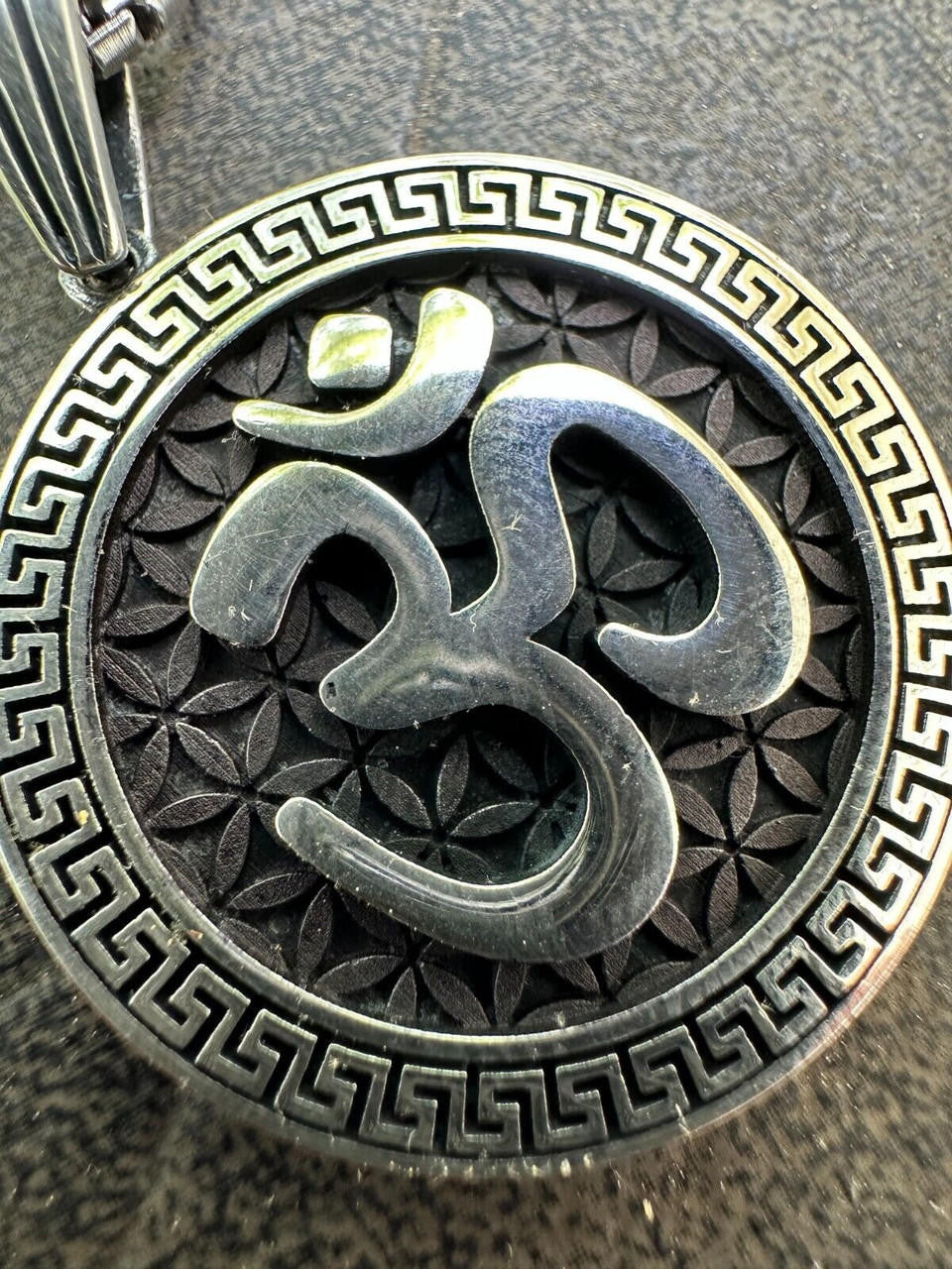 HarlemBling Real 925 Silver / 14k Gold Plated Ohn Hindu Om Big 1" Medallion Pendant Necklace