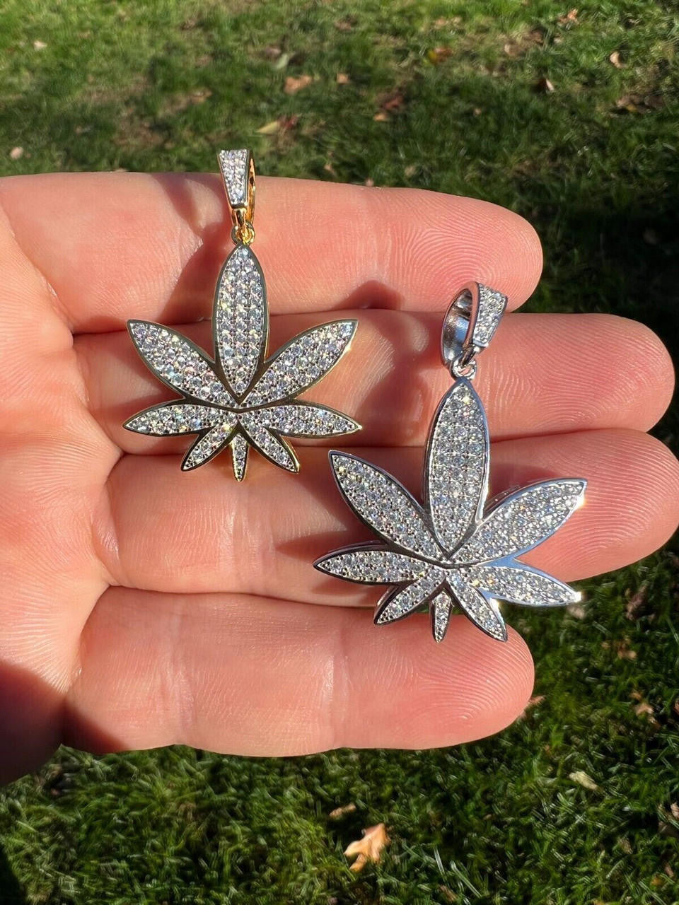 HarlemBling Real Iced VVS MOISSANITE 925 Silver/Gold Plated Marijuana Weed Pendant Necklace