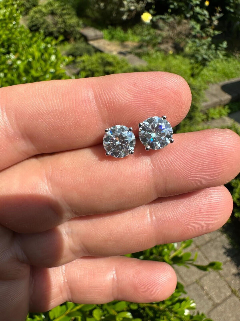 Real Moissanite Screwback Stud 3 Prong Martini Earrings 925 Silver HipHop 3-10mm Real Moissanite Screwback Stud 3 Prong Martini Earrings 925 Silver HipHop 3-10mm