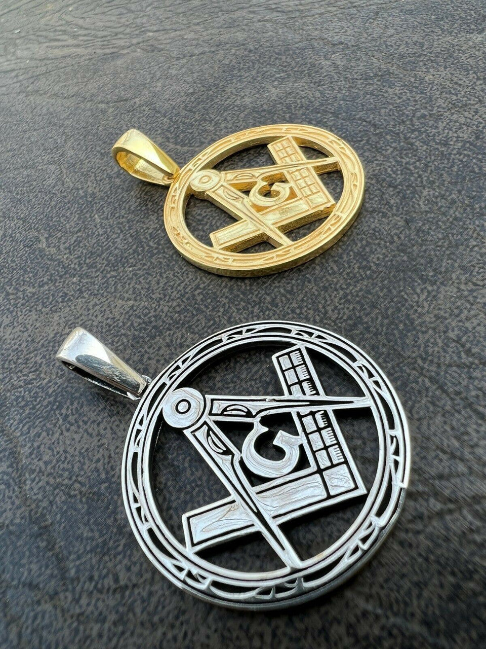 HarlemBling Real Solid 925 Silver / Gold Round Freemason Masonic Medallion Pendant Necklace