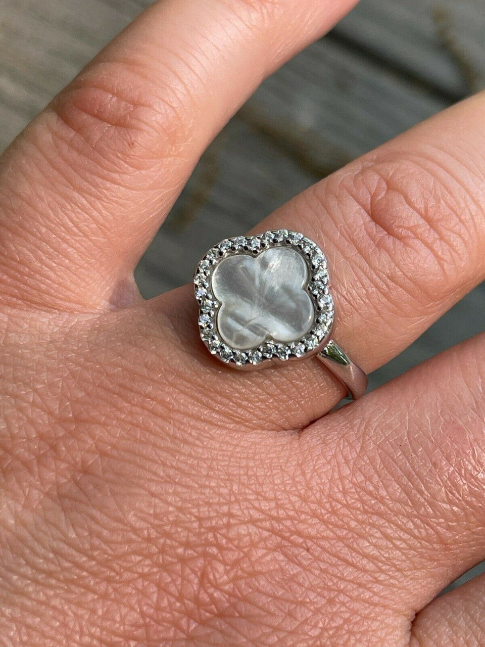 HarlemBling Real Solid 925 Sterling Silver Flower Clover Ring White Mother Of Pearl Diamonds