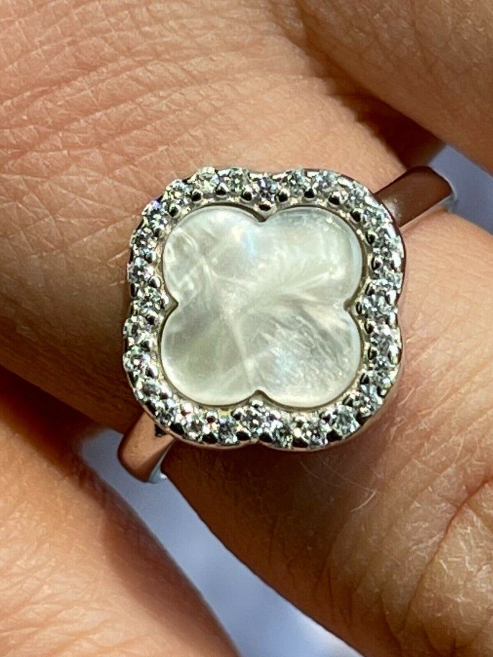 HarlemBling Real Solid 925 Sterling Silver Flower Clover Ring White Mother Of Pearl Diamonds