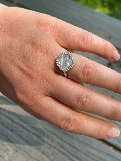 HarlemBling Real Solid 925 Sterling Silver Flower Clover Ring White Mother Of Pearl Diamonds