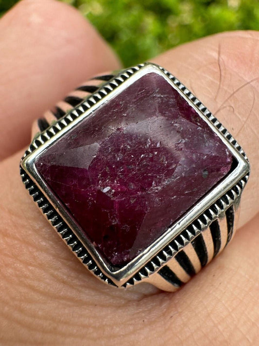 HarlemBling Royalty Ring - 925 Silver - Genuine Red Ruby Stone