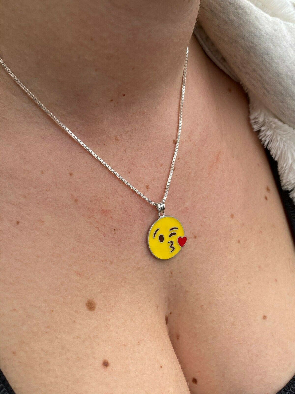 HarlemBling Smiley Blow Kiss Love Emoji Solid 925 Sterling Silver 1 Pendant For Necklace