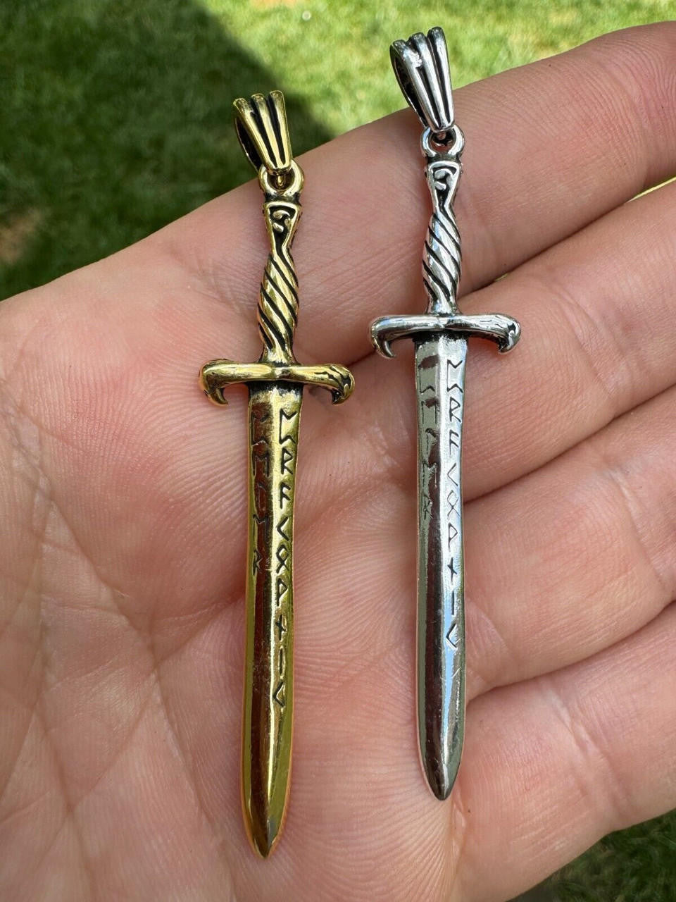 HarlemBling Solid 925 Silver / Gold Plated Roman Gladiator Sword Dagger Pendant Necklace