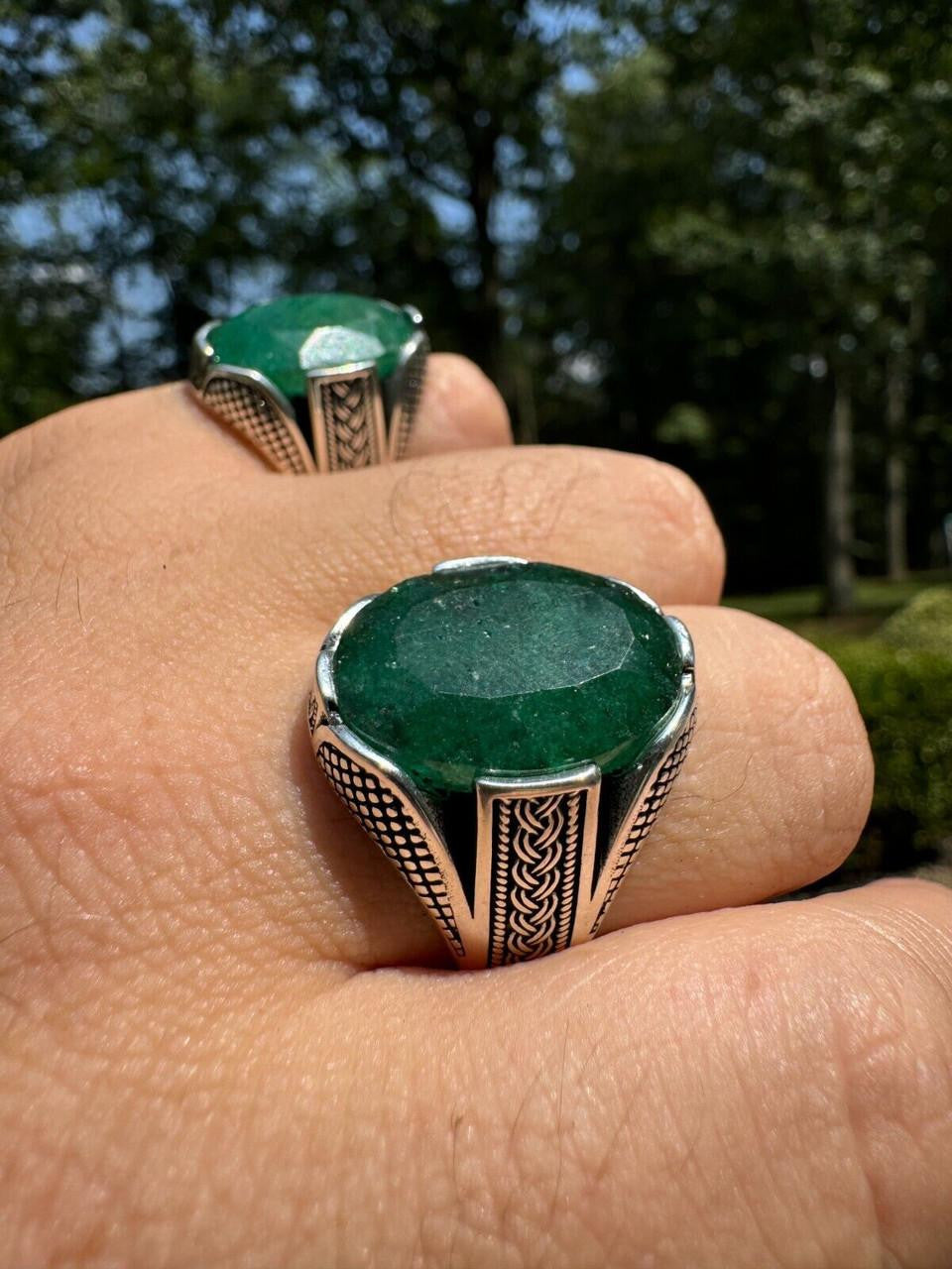 HarlemBling Wealth Ring - 925 Silver Oxidized - Genuine Green Emerald Stone