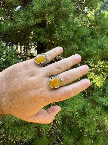 HarlemBling Wealth Ring - 925 Silver Oxidized - Genuine Yellow Sapphire Stone