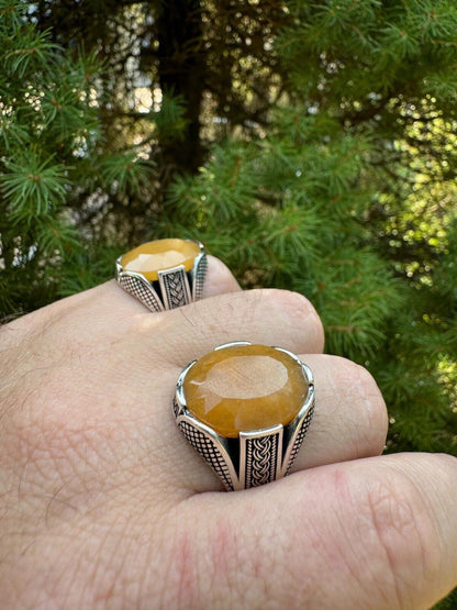 HarlemBling Wealth Ring - 925 Silver Oxidized - Genuine Yellow Sapphire Stone