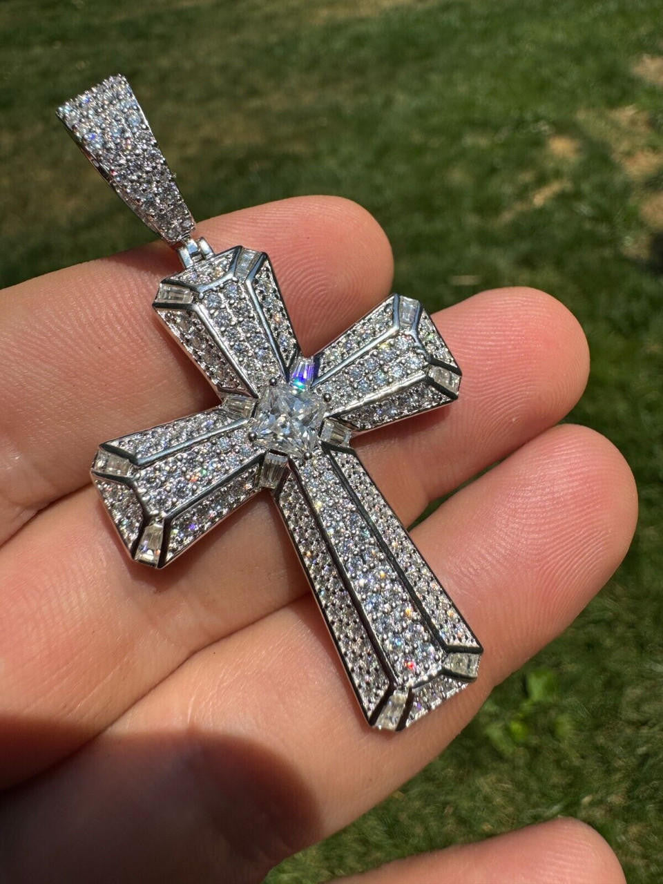 Hip Hop Moissanite Cross W. 1ct Center Stone Pendant - Iced 925 Silver /Gold Necklace