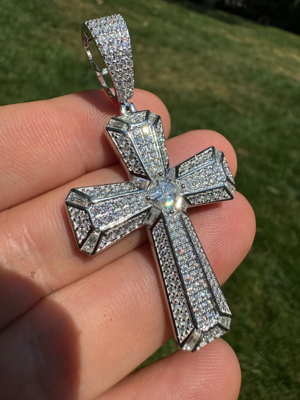 Hip Hop Moissanite Cross W. 1ct Center Stone Pendant - Iced 925 Silver /Gold Necklace