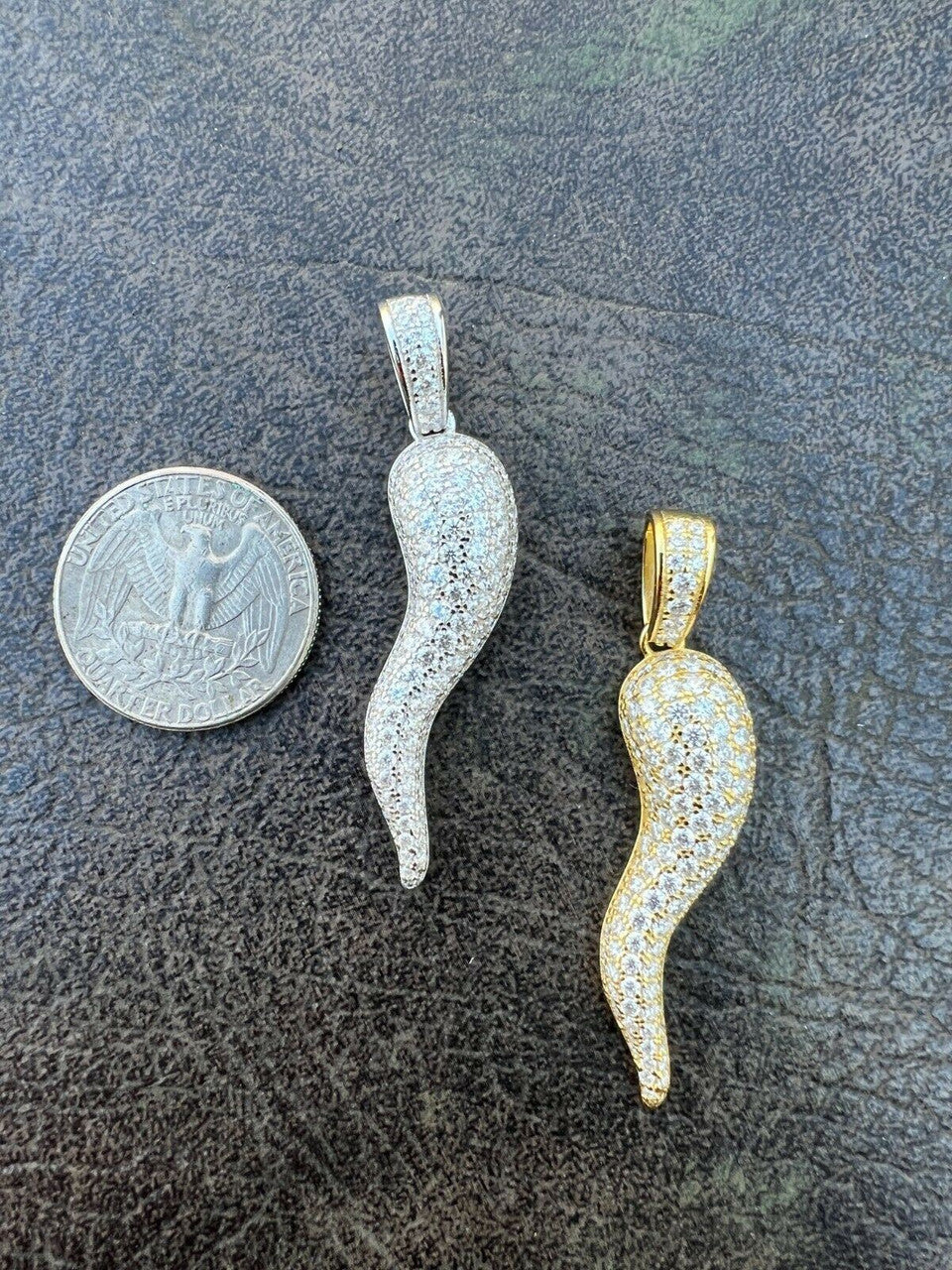 Hip Hop MOISSANITE Iced Hip Hop Cornicello Italian Horn Pepper Pendant Pass Diamond Test