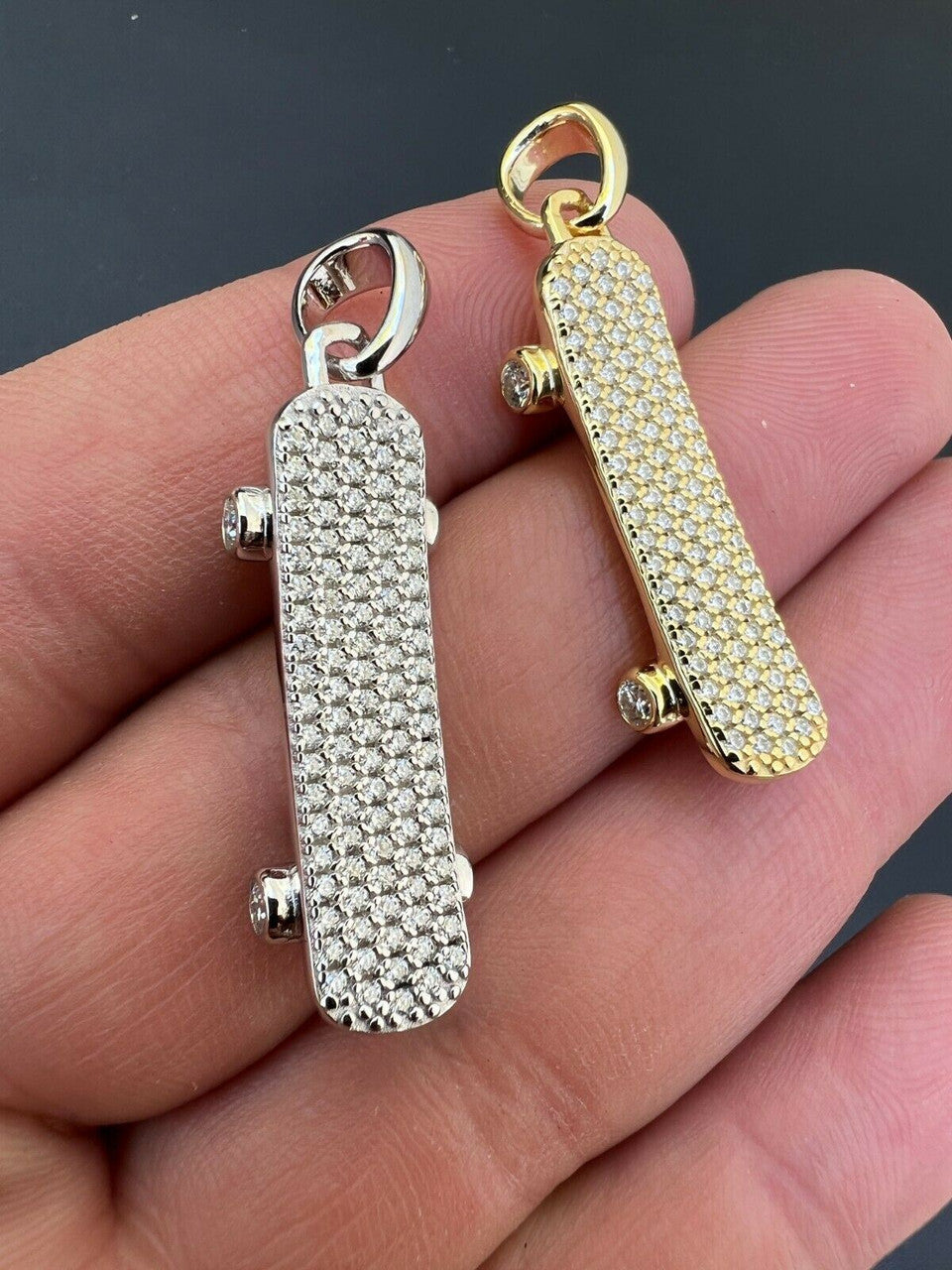 Hip Hop MOISSANITE Iced Silver Skateboard Pendant Hi Hop Gold Necklace Pass Diamond Test