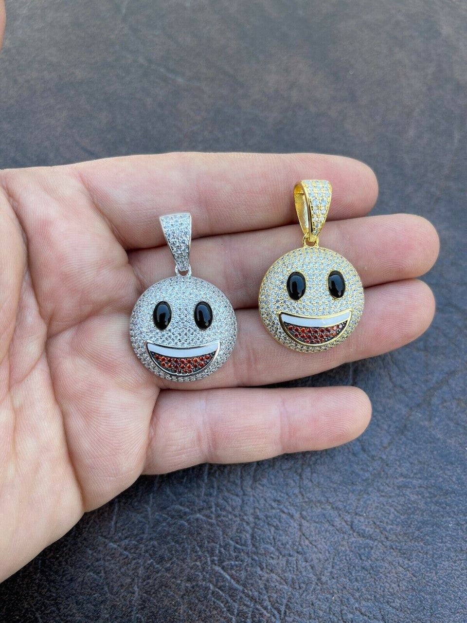 Hip Hop Real 925 Sterling Silver Hip Hop Smiley Face Emoji Pendant Necklace Iced Gold