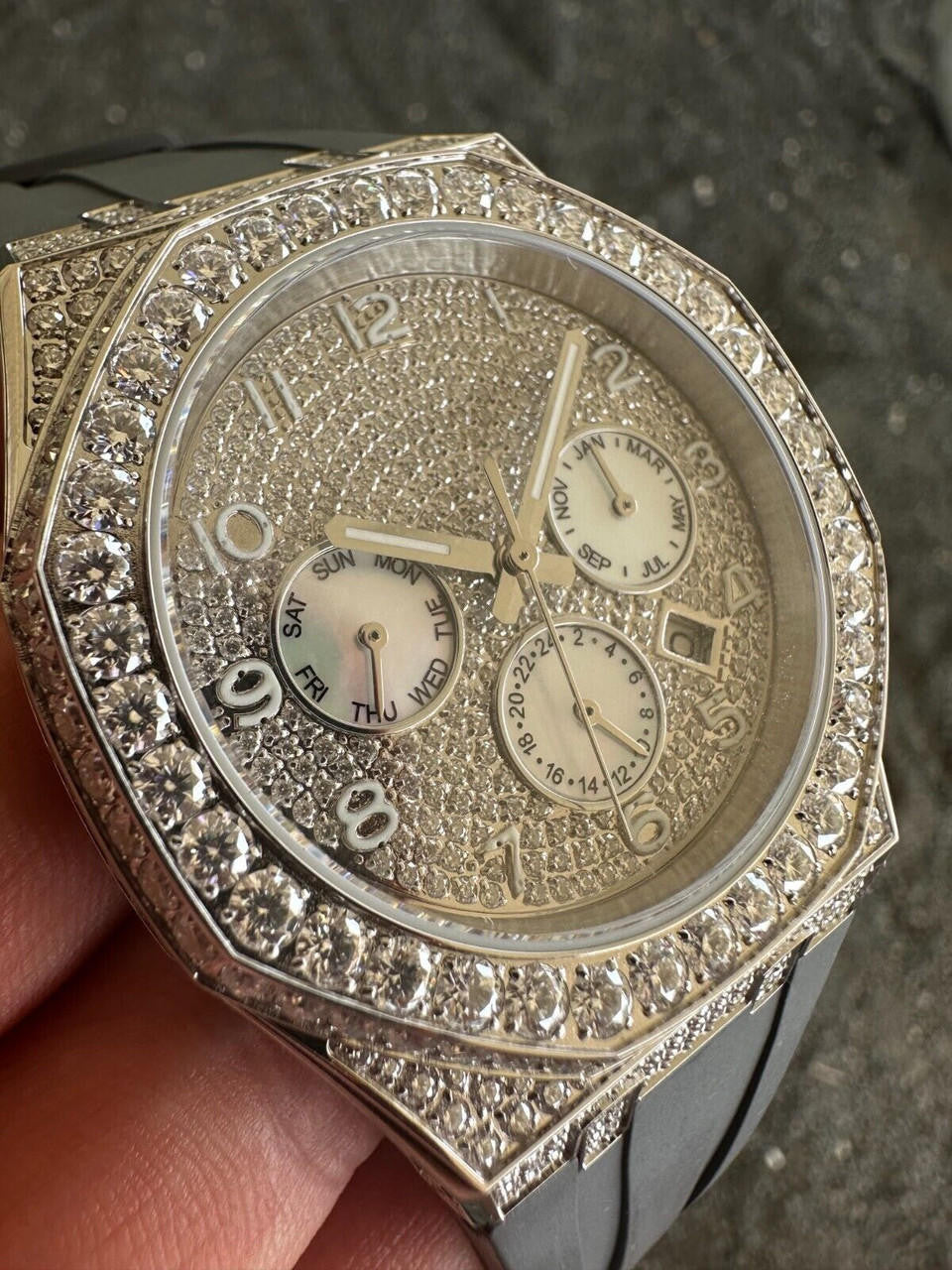 Hip Hop Real MOISSANITE Mens Watch Iced Skeleton Back 44mm Hip Hop - Gray Silicone Band