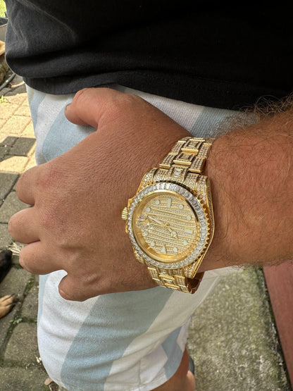Hip Hop SUMMER 2023 WAVE EDITION Real Baguette MOISSANITE Mens NO ID Presidential Wave Watch Iced Gold  Hip Hop