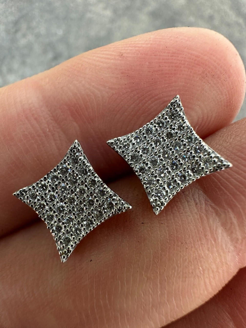 Italiano Silver, Inc. 0.43ct VVS Real Diamond Men's Solid 14k White Gold Iced Hip Hop Kite Earrings