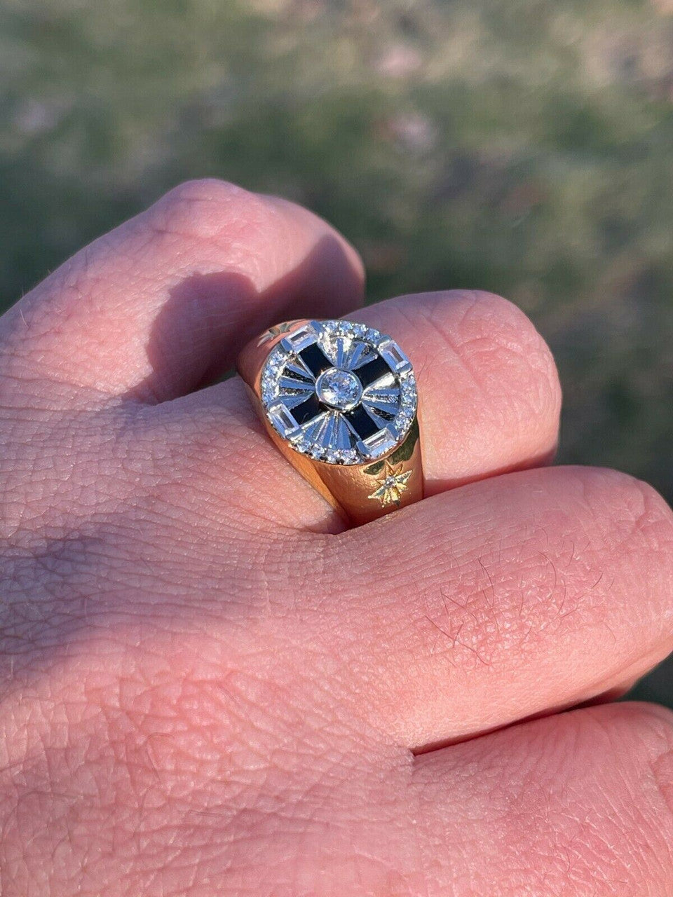 Italiano Silver, Inc Mens Solid 925 Sterling Silver and 14k Gold Solitaire Diamond Cut Star Pinky Ring