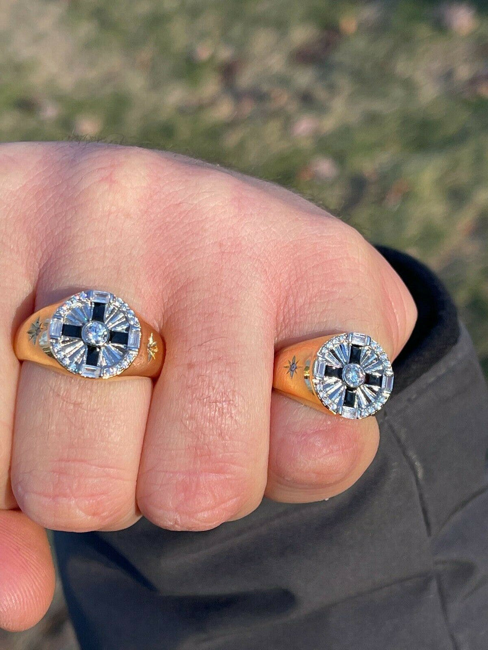 Italiano Silver, Inc Mens Solid 925 Sterling Silver and 14k Gold Solitaire Diamond Cut Star Pinky Ring