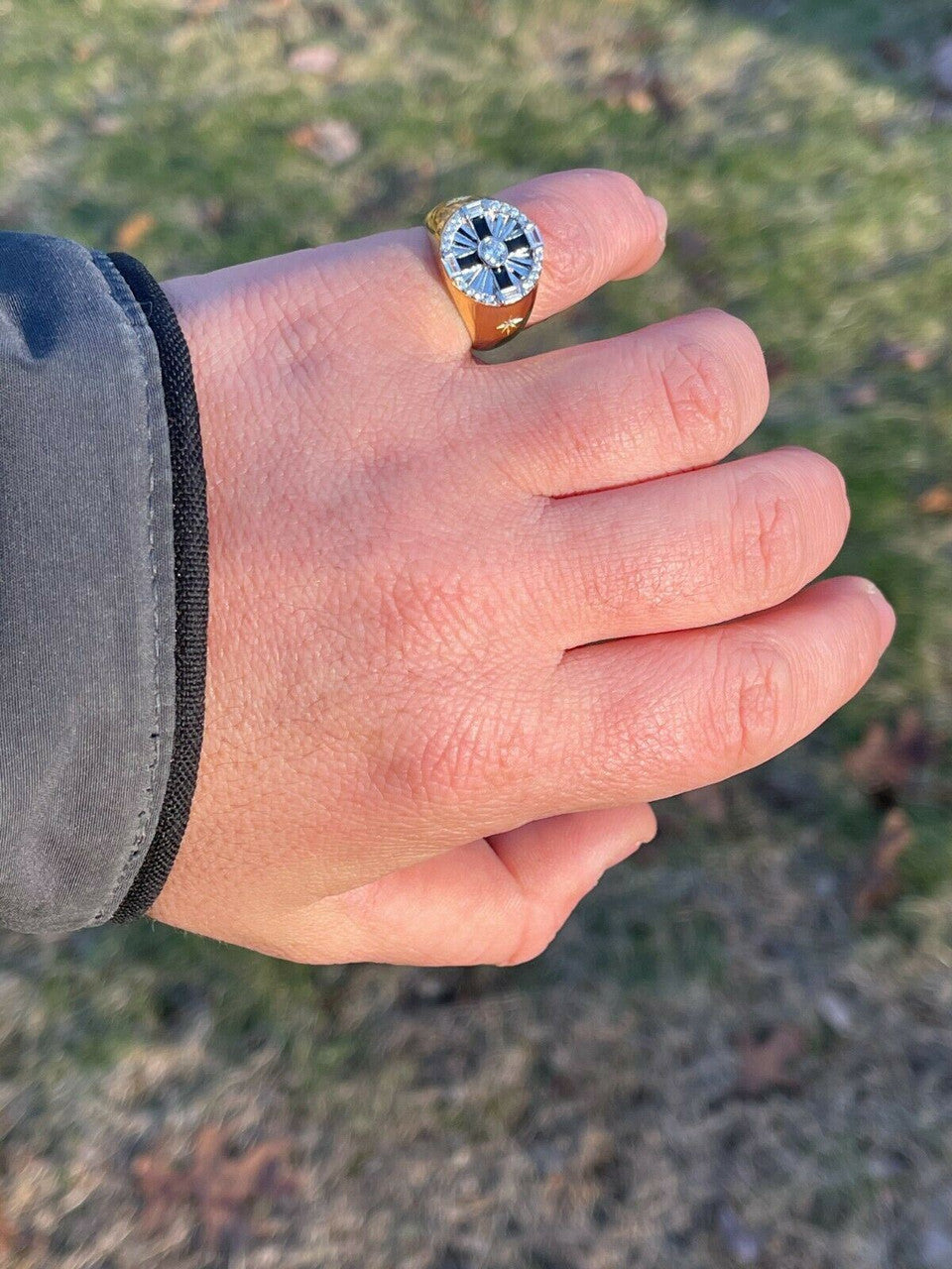 Italiano Silver, Inc Mens Solid 925 Sterling Silver and 14k Gold Solitaire Diamond Cut Star Pinky Ring