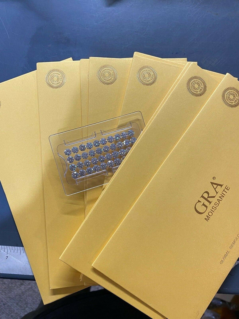 Loose Moissanite Real Gem Stone W GRA Certificate 3-12mm 0.1-6ct VVS1 D Diamond