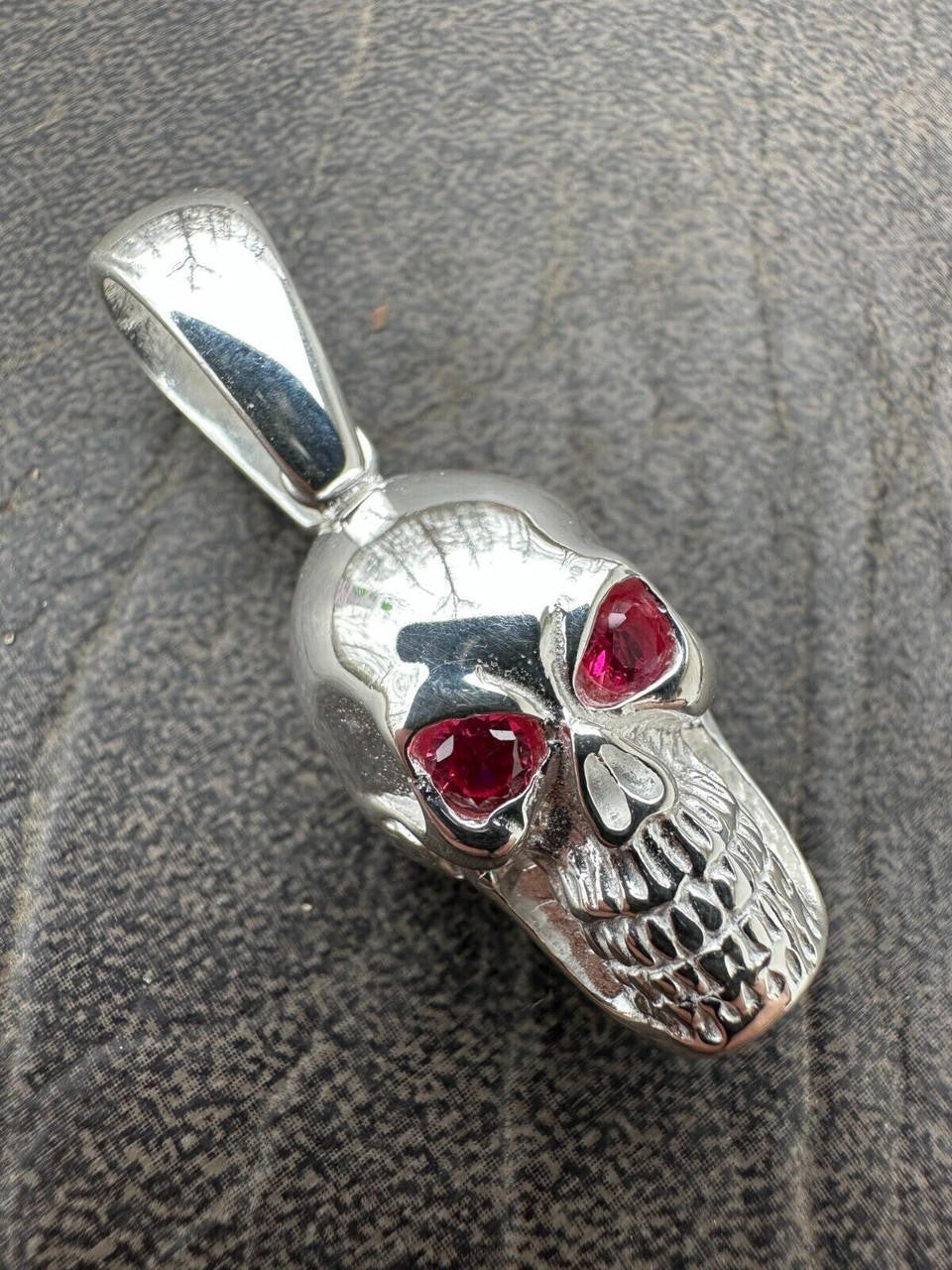 Real Solid 925 Silver Skull W. Red Eyes Pendant Men Or Ladies Emo Goth Necklace