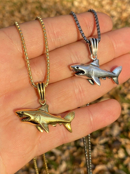Solid 925 Sterling Silver 3D Great White Shark Gold Large Mens Ladies Necklace