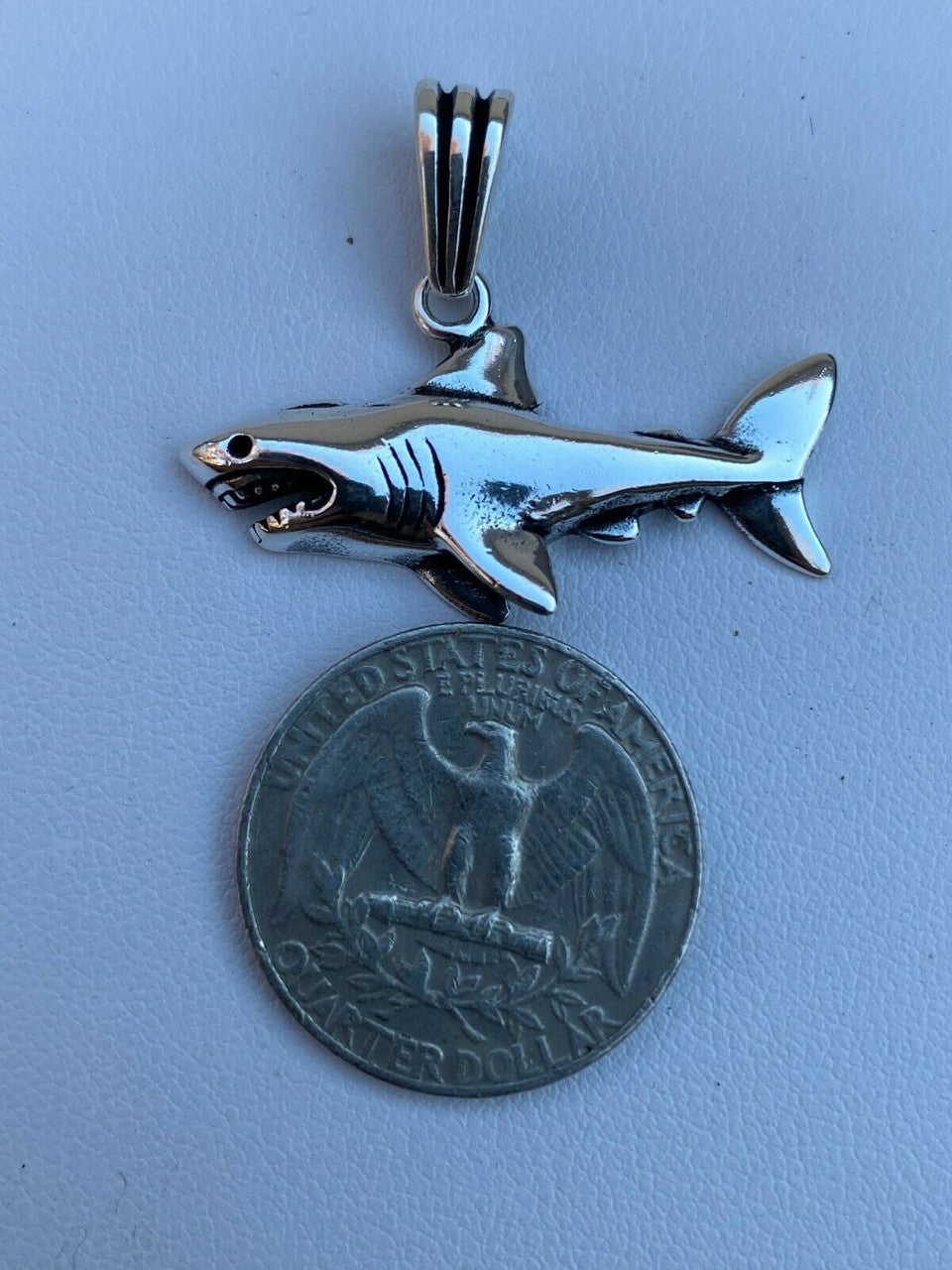 Solid 925 Sterling Silver 3D Great White Shark Gold Large Mens Ladies Necklace